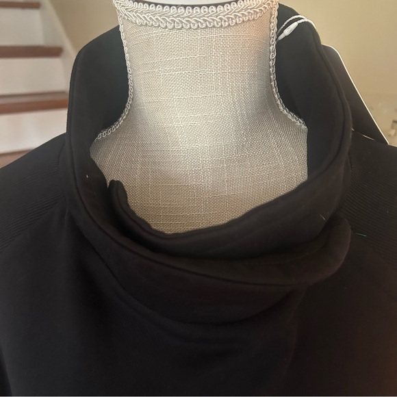 NWT Advance by Verve Black Sweatshirt Funnel Neck M Sporty Activewear Ribbed - Picture 6 of 15